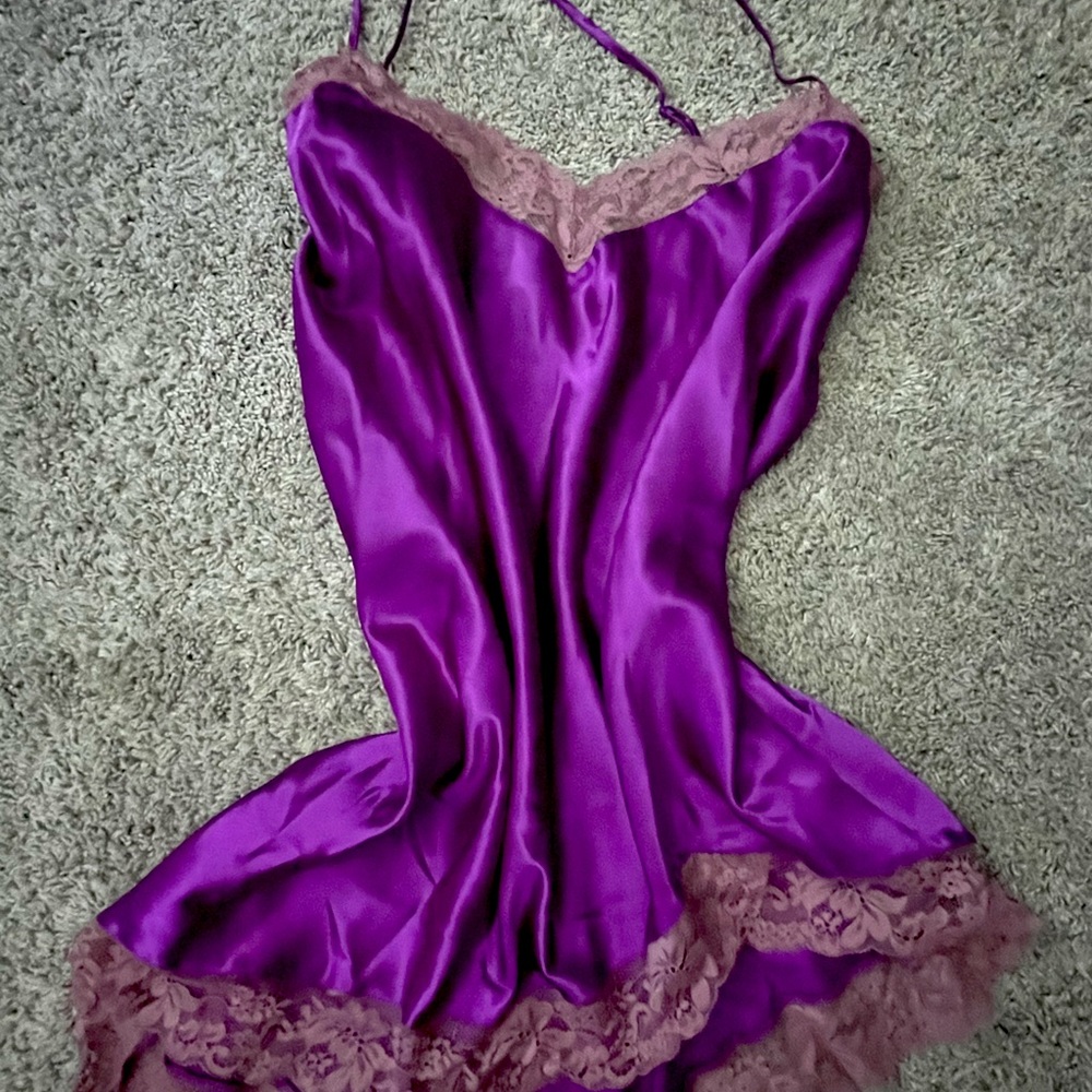 Satin slip